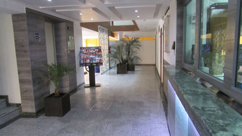 Imagen de los interiores del Hotel Mina. Foto 16