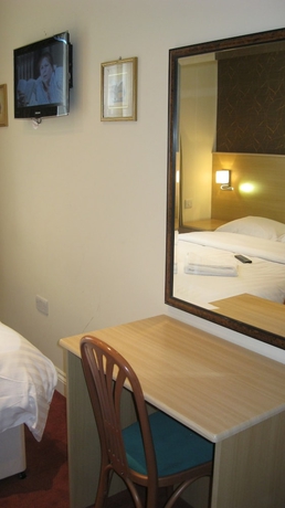 Imagen de la habitación del Hotel Mina House. Foto 3