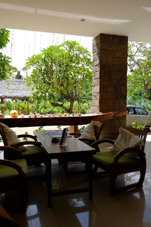 Imagen de los interiores del Hotel Mina Tanjung. Foto 17