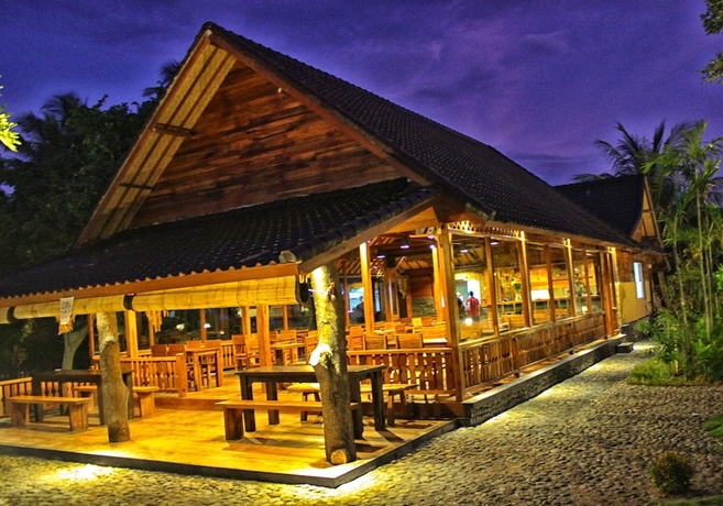 Imagen del bar/restaurante del Hotel Mina Tanjung. Foto 2