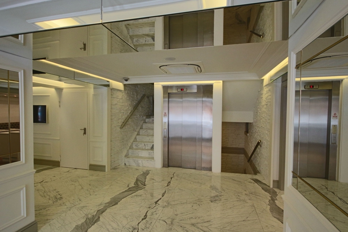 Imagen de los interiores del Hotel Mina – Special Class. Foto 12