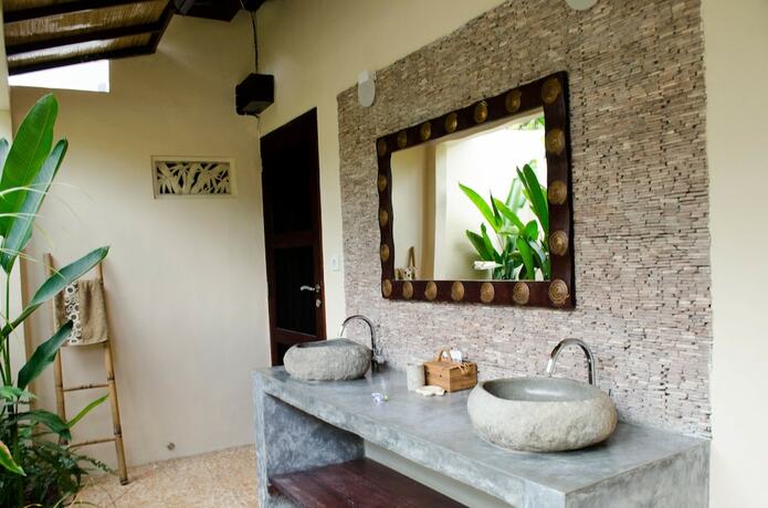 Imagen general del Hotel Minabali Bunga'lo. Foto 8