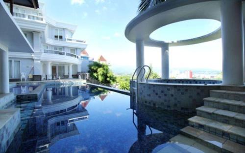 Imagen general del Hotel Minahasa. Foto 1