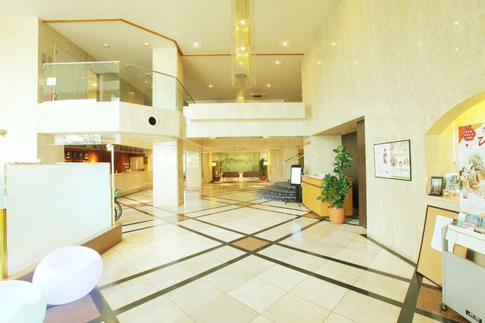 Imagen de los interiores del Hotel Minakuchi Century. Foto 18