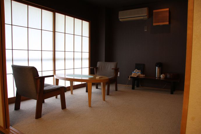 Imagen de los exteriores del Hotel Minamitei. Foto 11