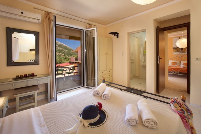 Imagen de la habitación del Hotel Mina's Apartments. Foto 8