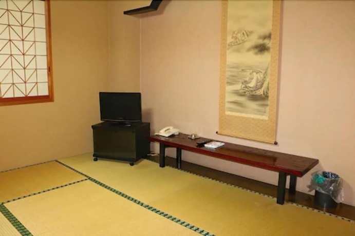 Imagen de la habitación del Hotel Minatoso. Foto 19