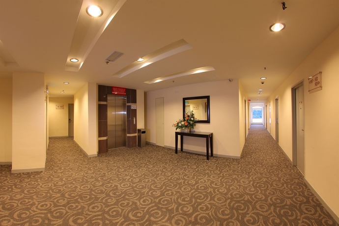 Imagen de los interiores del Hotel Mincott. Foto 14