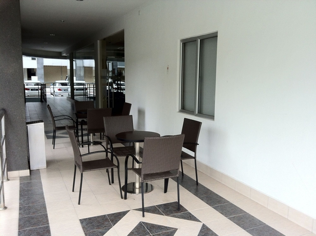 Imagen de los exteriores del Hotel Mincott. Foto 13