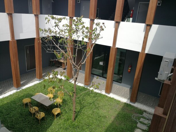 Imagen de los interiores del Hotel M.i.n.d. Villa. Foto 31