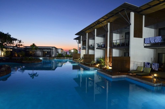 Imagen de la piscina del Hotel Mindil Beach Casino Resort. Foto 11