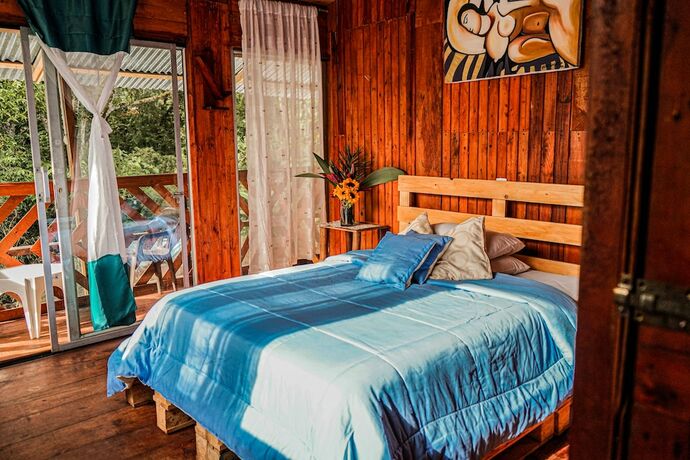 Imagen general del Hotel Mindo GlamBird Glamping andamp; Lodge. Foto 2