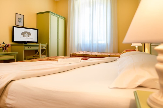 Imagen de la habitación del Hotel Minerva Assisi. Foto 11