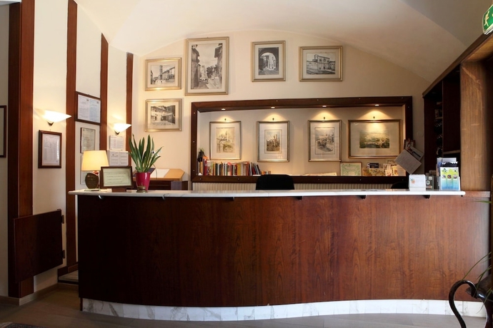 Imagen de los interiores del Hotel Minerva Assisi. Foto 15