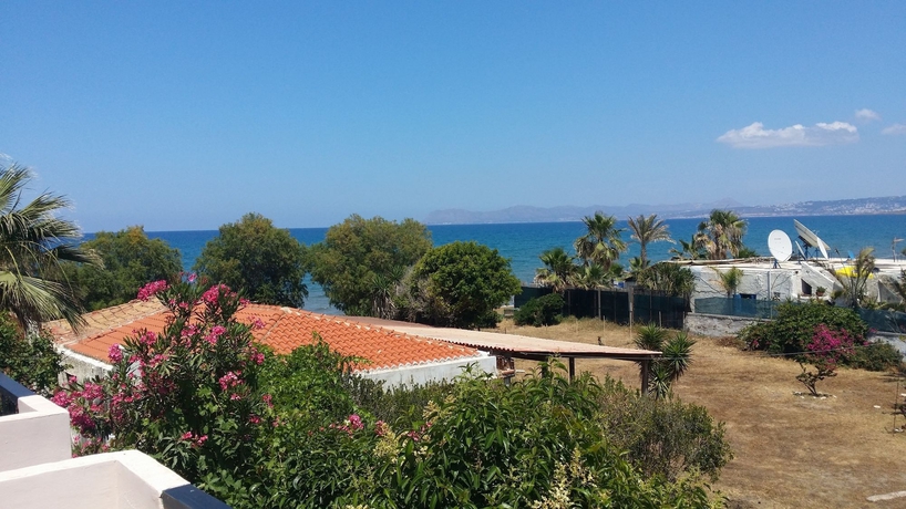Imagen de los exteriores del Hotel Minerva Beach. Foto 15