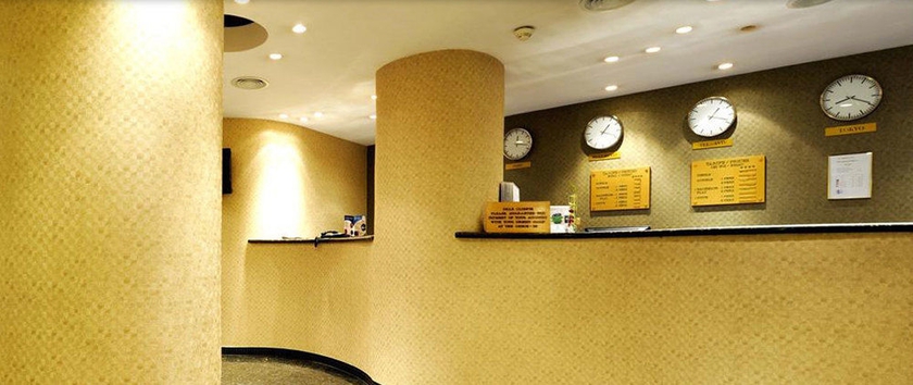 Imagen de los interiores del Hotel Minerva, Bucarest. Foto 14