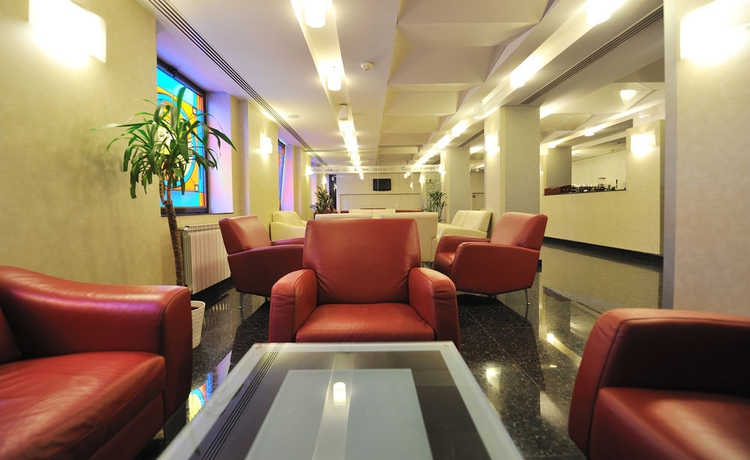 Imagen de los interiores del Hotel Minerva, Bucarest. Foto 16