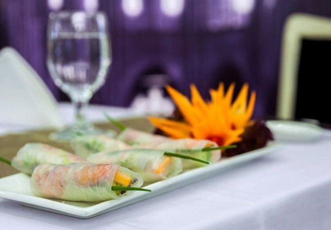 Imagen del bar/restaurante del Hotel Minerva Church. Foto 8