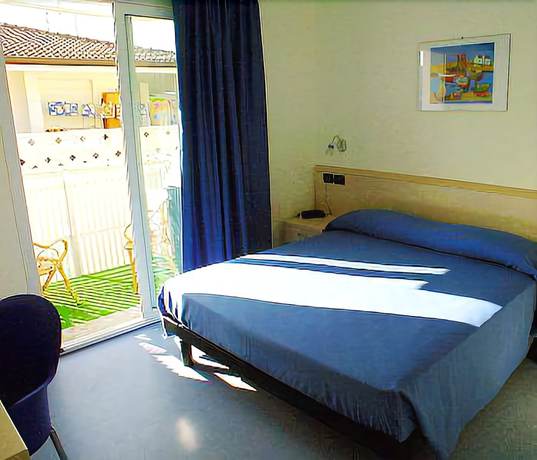 Imagen de la habitación del Hotel Minerva, Lignano Sabbiadoro. Foto 19