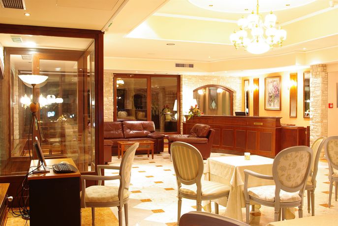 Imagen de los exteriores del Hotel Minerva, Medulin. Foto 11