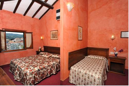 Imagen de la habitación del Hotel Minerva Palace. Foto 10