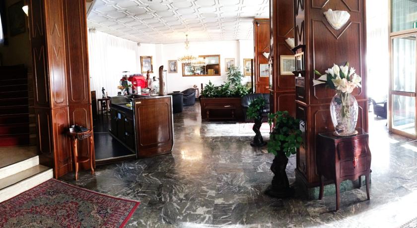 Imagen general del Hotel Minerva, Pordenone. Foto 6