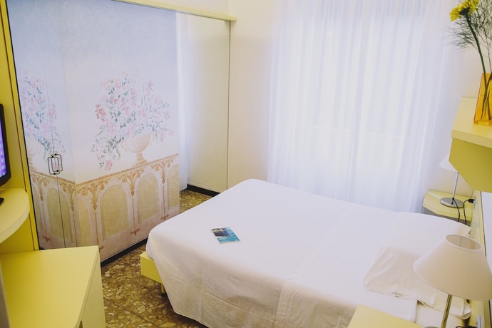 Imagen de la habitación del Hotel Minerva, Santa Margherita Ligure. Foto 12