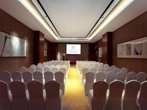 Imagen general del Hotel Ming Du Lakeside Nanning. Foto 17