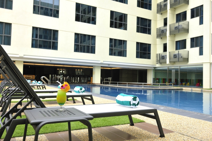 Imagen de la piscina del Hotel Ming Garden and Residences. Foto 16