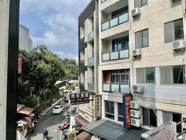 Imagen de la habitación del Hotel Ming Hu Bandb (no Elevator). Foto 17