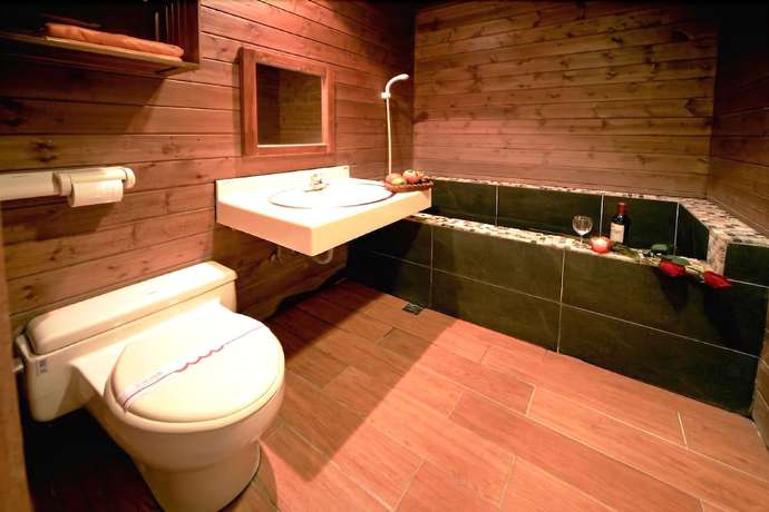 Imagen de la habitación del Hotel Ming Lu Holiday. Foto 2