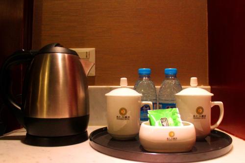 Imagen general del Hotel Ming Ren Grand Hotel. Foto 1
