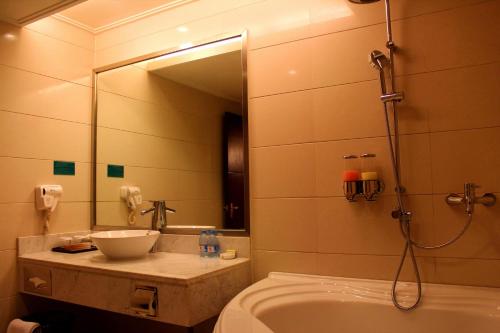 Imagen general del Hotel Ming Ren Grand Hotel. Foto 5
