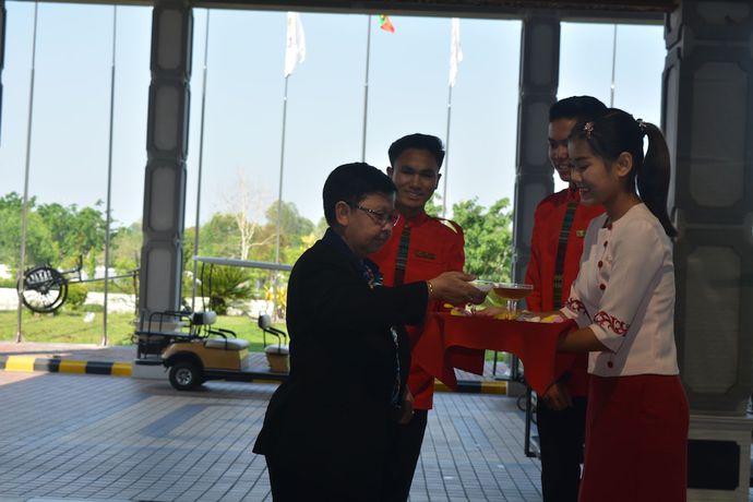 Imagen de los interiores del Hotel Mingalar Thiri. Foto 19