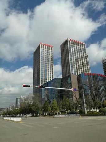 Imagen general del Hotel Mingchun International. Foto 8