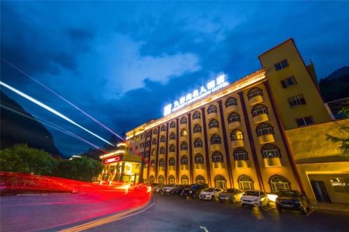 Imagen de la habitación del Hotel Mingren. Foto 9