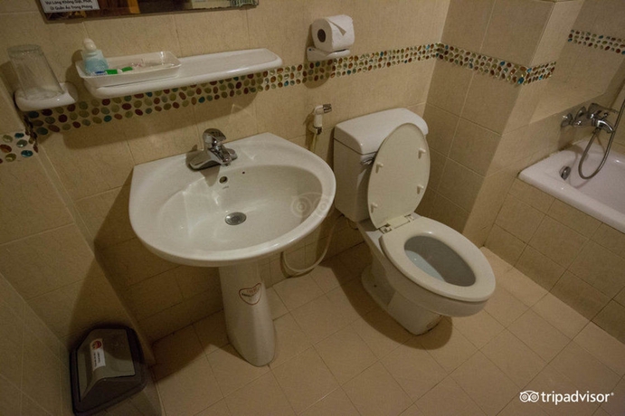 Imagen de la habitación del Hotel Minh Chau. Foto 10