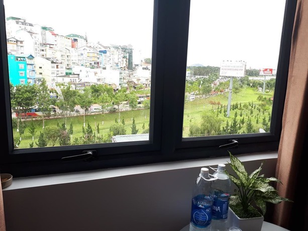Imagen de la habitación del Hotel Minh Quan. Foto 15