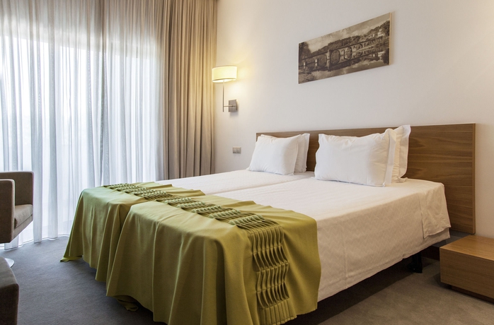 Imagen de la habitación del Hotel Minho. Foto 7