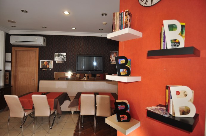 Imagen de los interiores del Hotel Mini Fuar. Foto 20