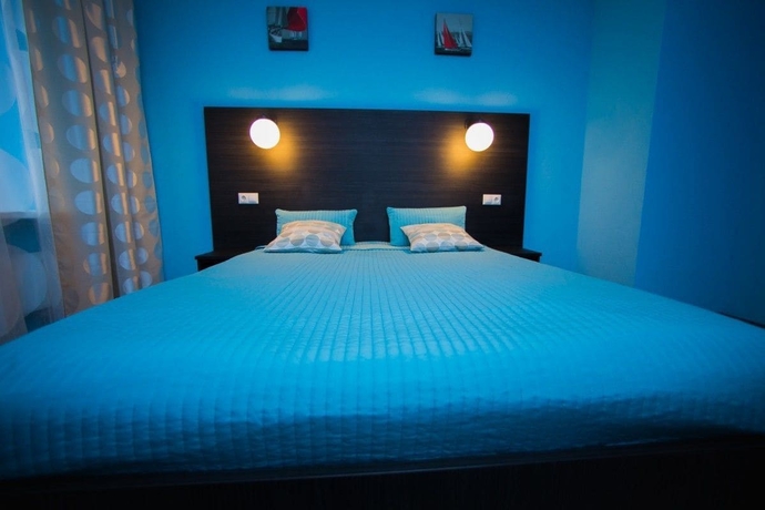 Imagen de la habitación del Hotel Mini Kosmos. Foto 9