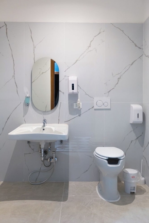 Imagen de la habitación del Hotel Mini, Livorno. Foto 10