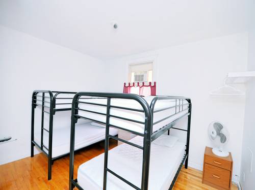 Imagen de la habitación del Hotel Mini, Montreal. Foto 3