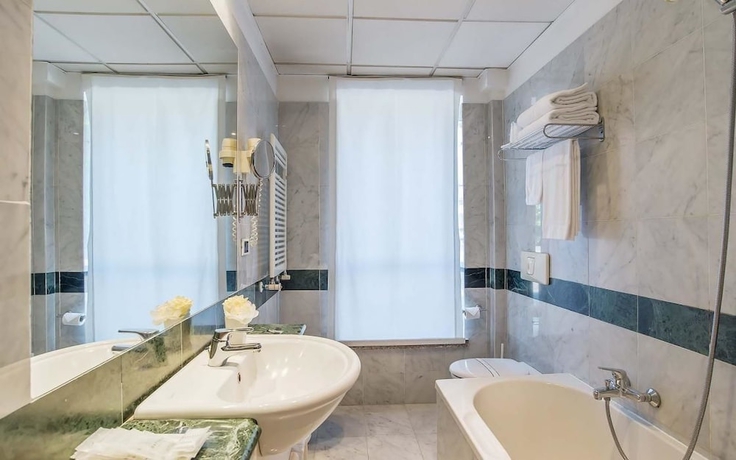 Imagen de la habitación del Hotel Mini Palace. Foto 11