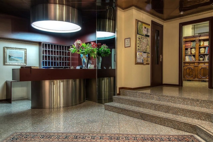 Imagen de los interiores del Hotel Mini Palace. Foto 19