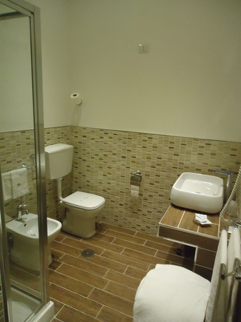 Imagen de la habitación del Hotel Mini, Pozzuoli. Foto 12