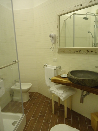Imagen de la habitación del Hotel Mini, Pozzuoli. Foto 14