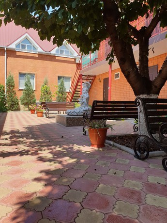 Imagen de los exteriores del Hotel Mini Zolotye peski. Foto 12