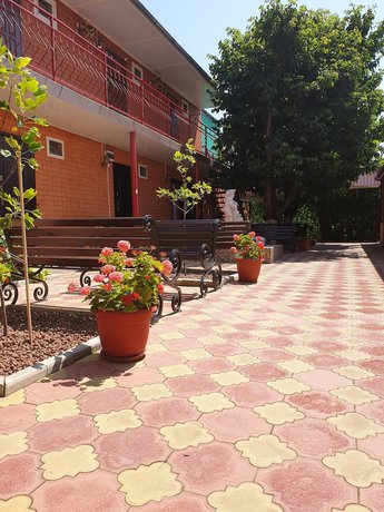 Imagen de los exteriores del Hotel Mini Zolotye peski. Foto 14