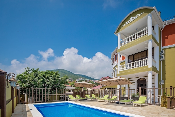 Imagen de la piscina del Hotel Mini-Biography. Foto 19